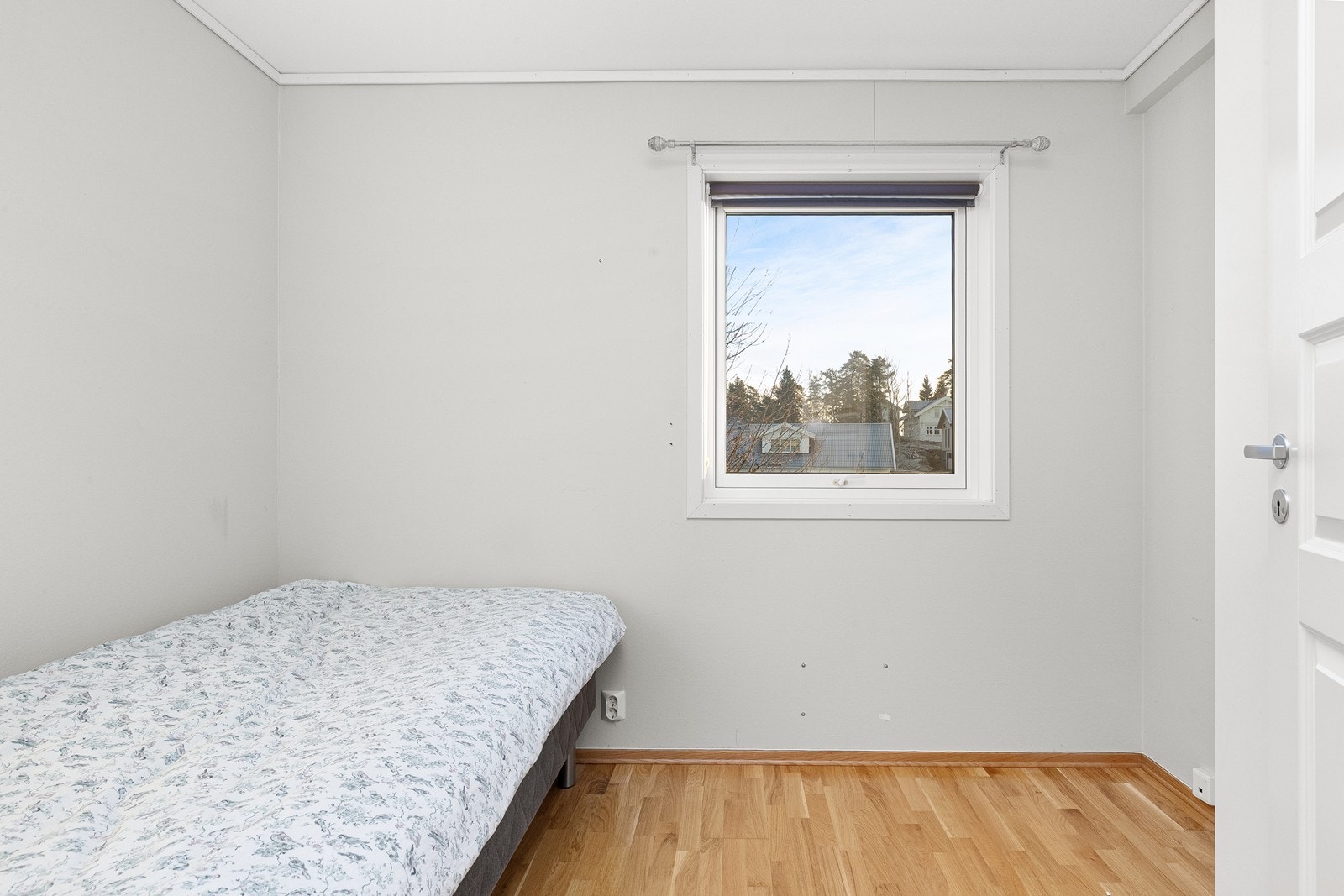 Leiligheten har tre store soverom Galleribilde