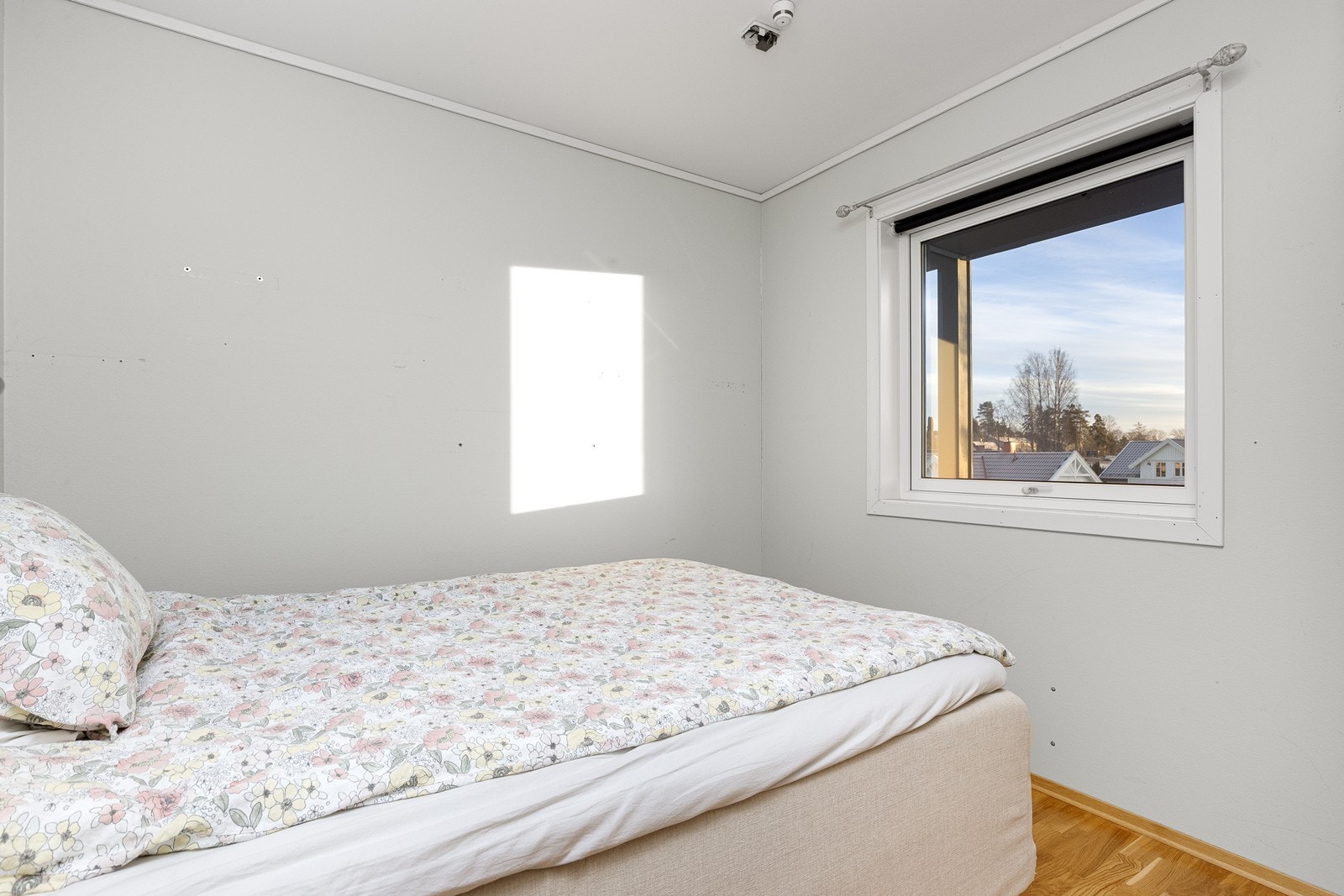 De øvrige soverommene egner seg godt som gjesterom eller kontor Galleribilde