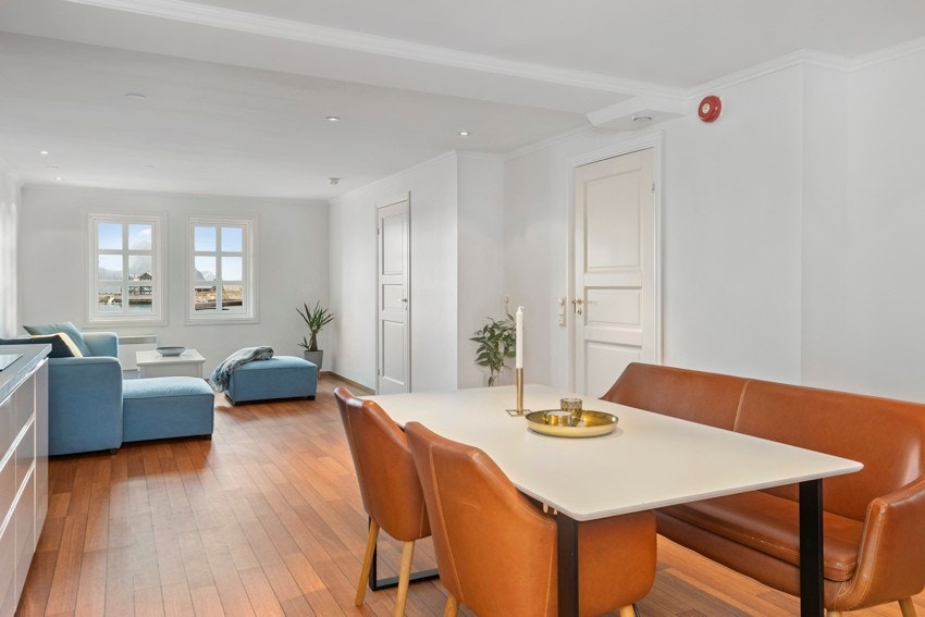 Åpen løsning mellom stue og kjøkken Galleribilde