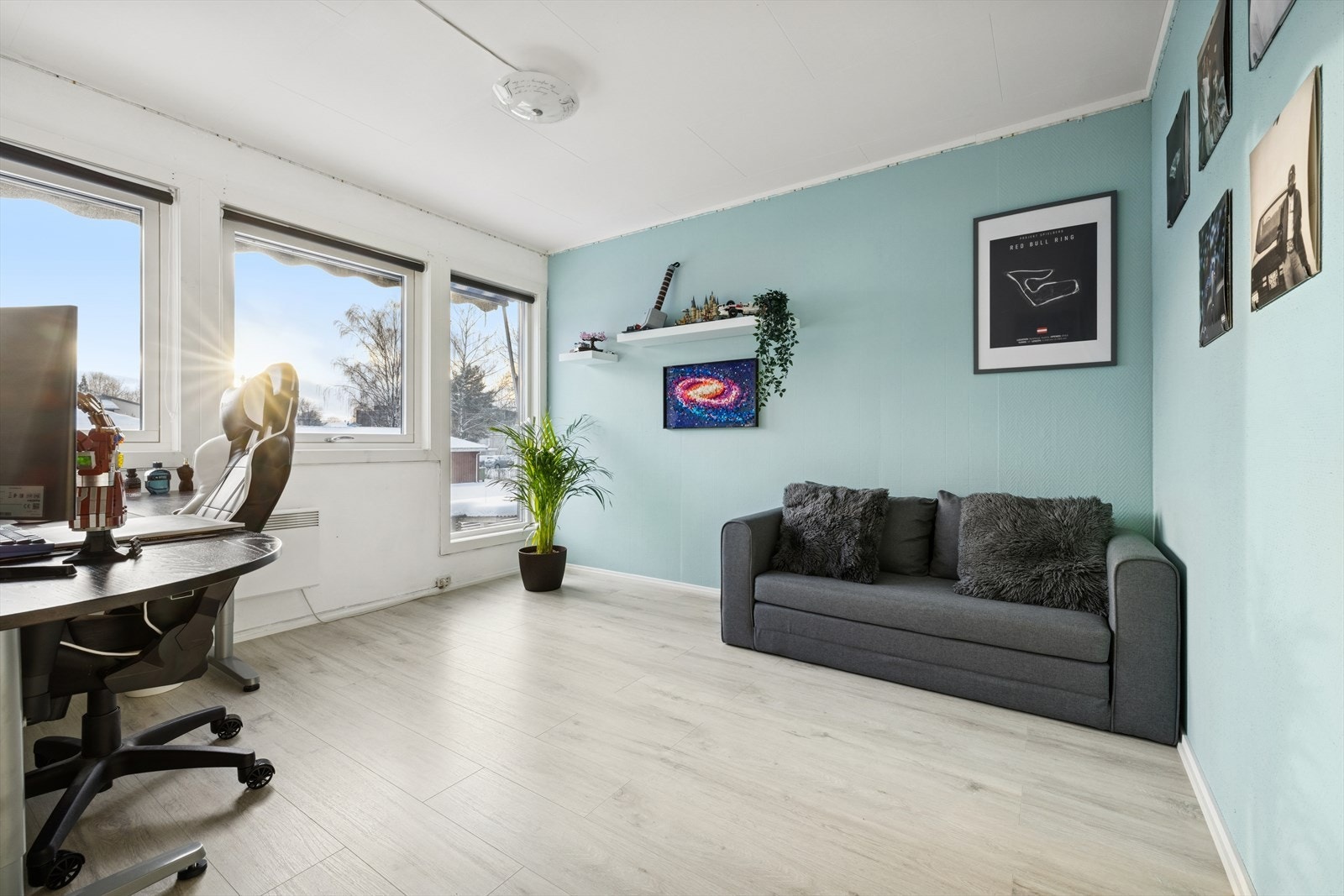 Soverom 3. Rommet passer også utmerket som ekstra tv-stue eller kontor. Galleribilde