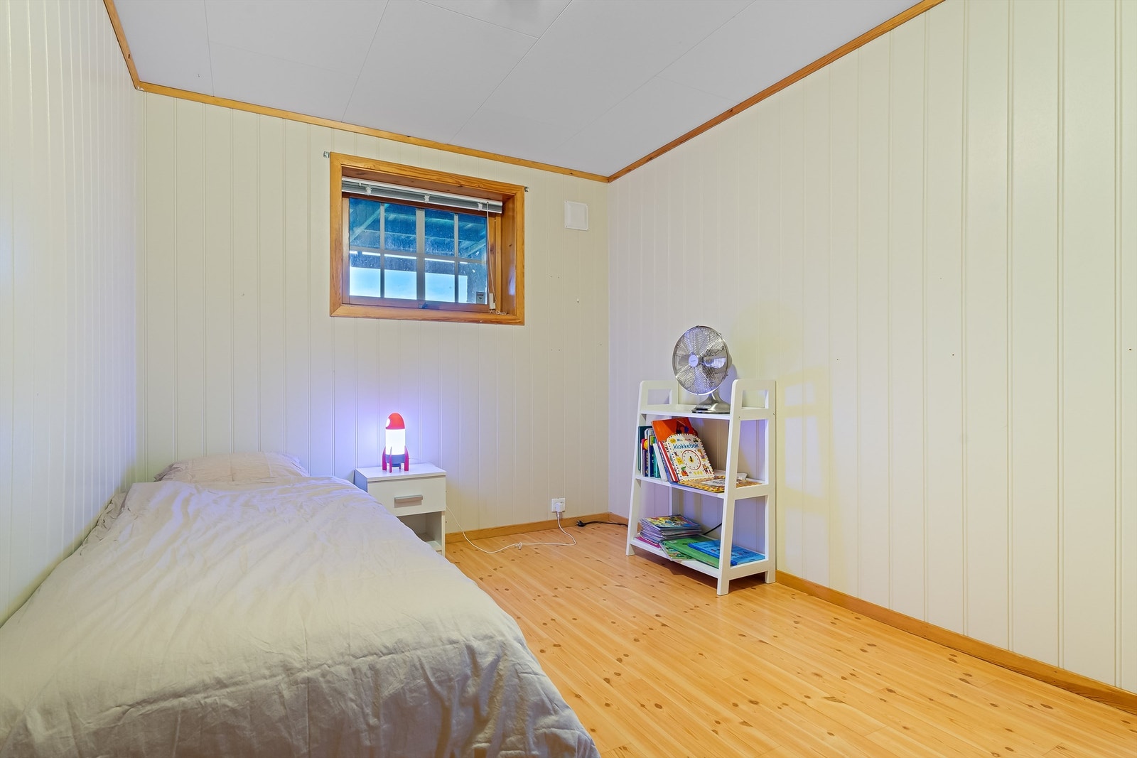 Soverom i underetasje. Galleribilde