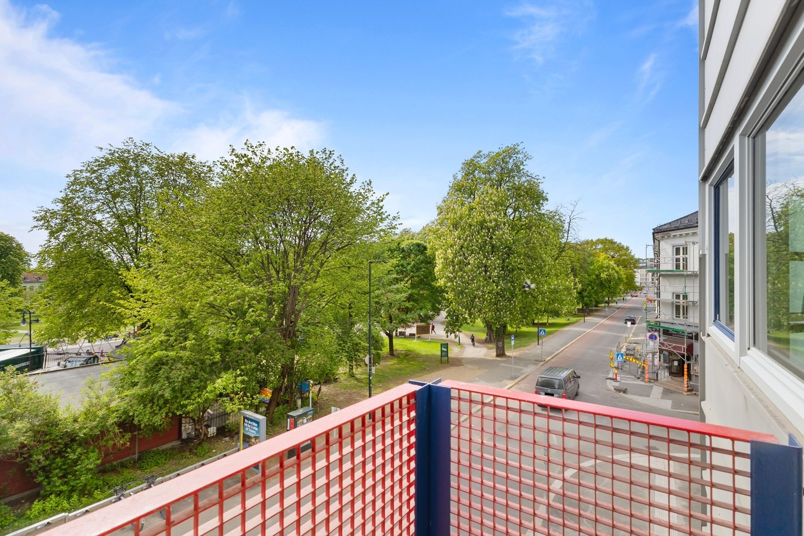 Leiligheten har en fin beliggenhet på hjørnet Galleribilde