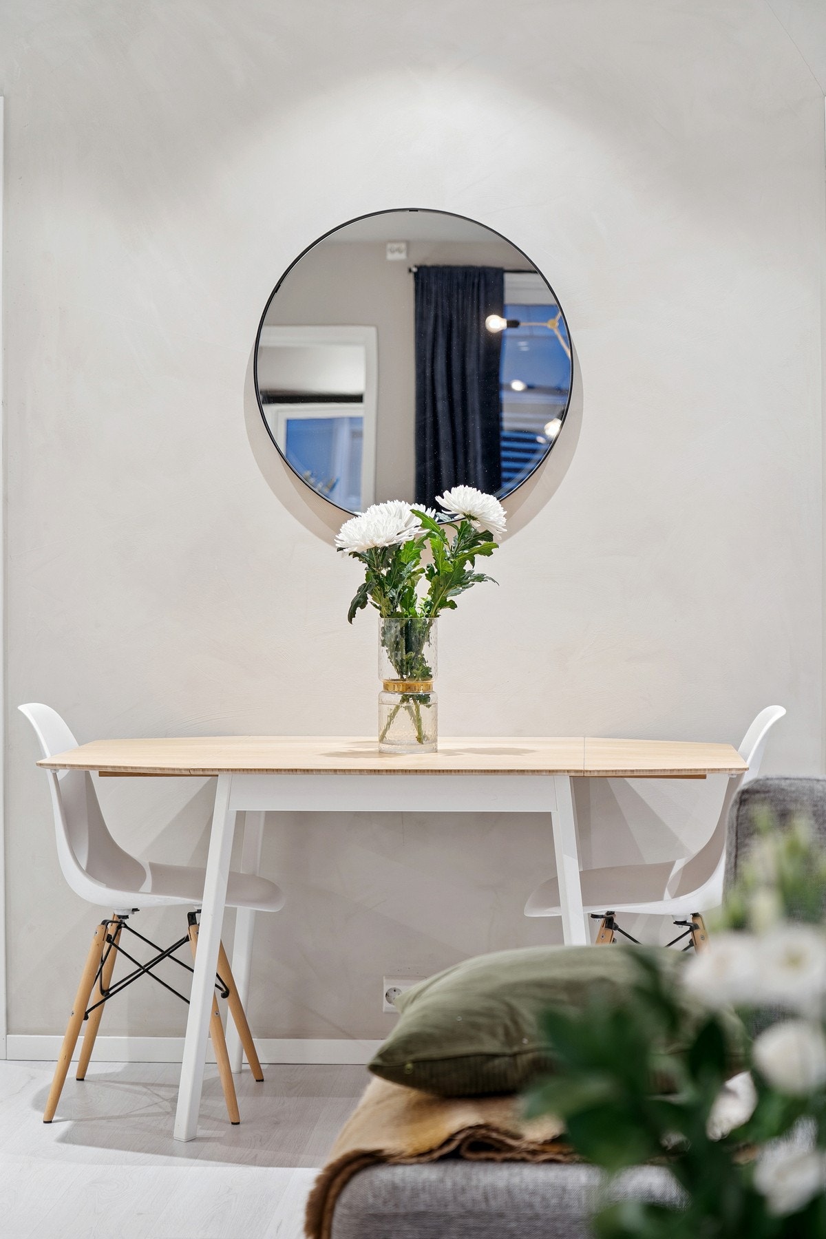 Rett ved kjøkkenet får du det perfekte stedet for et spisebord. Galleribilde