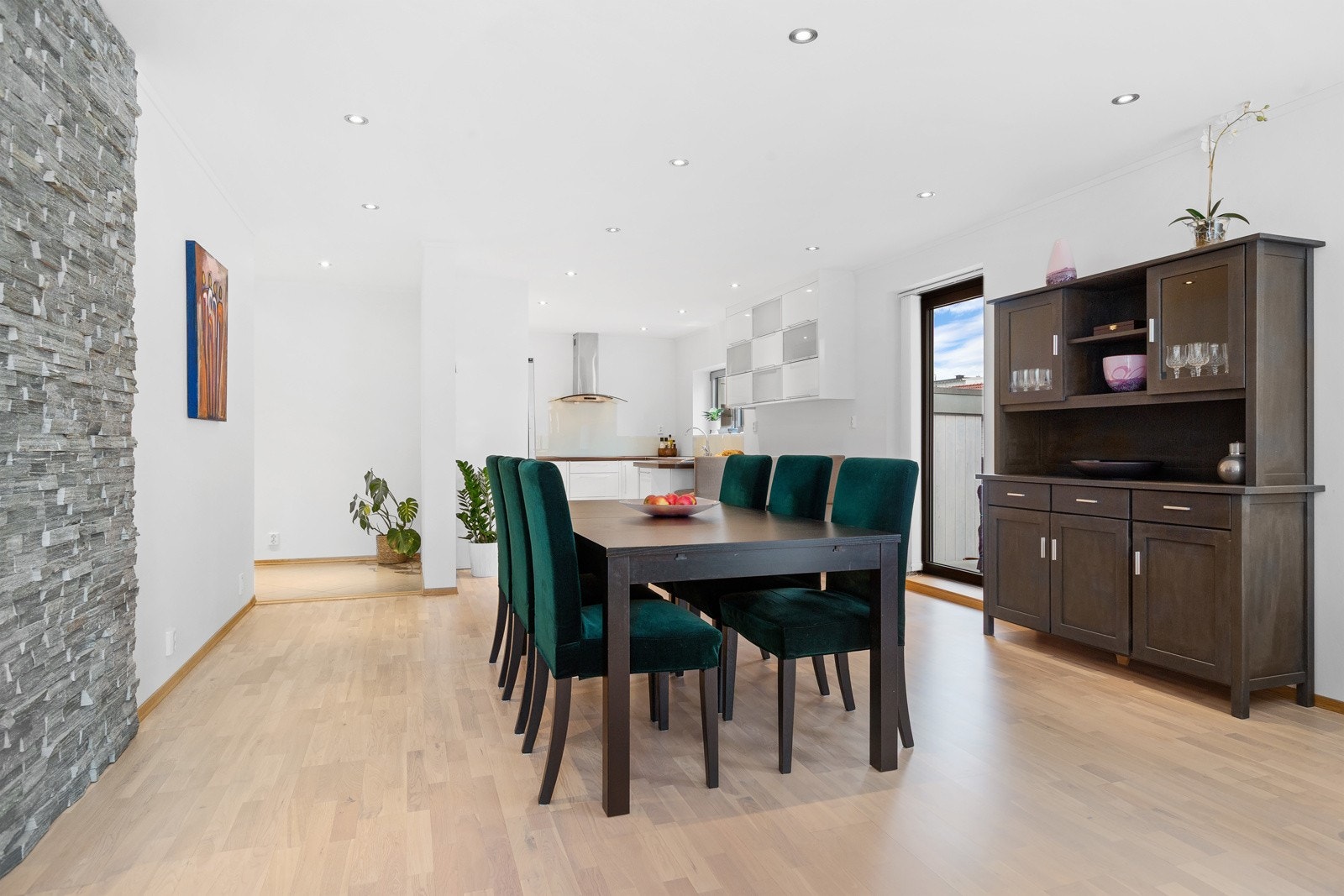 Utgang til veranda fra spisestuen Galleribilde