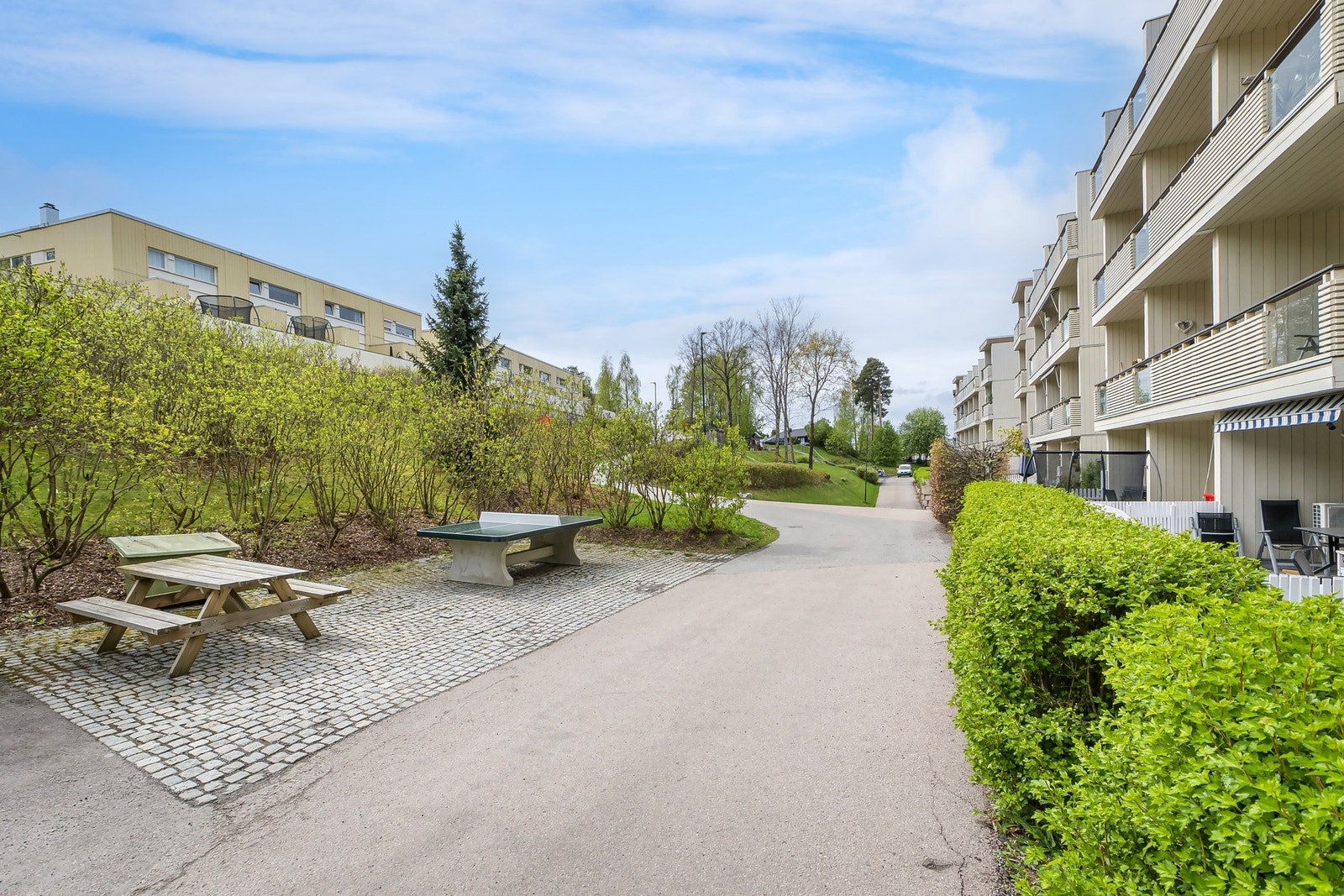 Pent opparbeidede fellesarealer mellom byggene Galleribilde