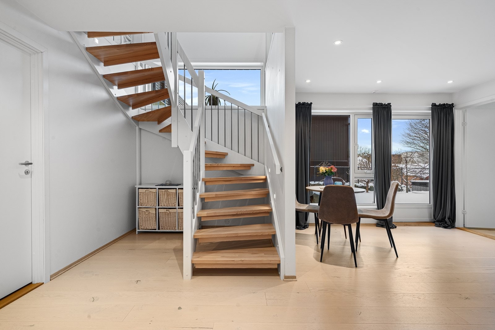 Første etasje/underetasje. Galleribilde