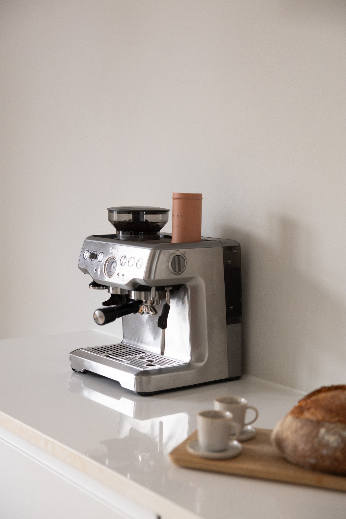 Oppvarming/varmtvann og bredbånd er inkludert i felleskostnadene. Galleribilde