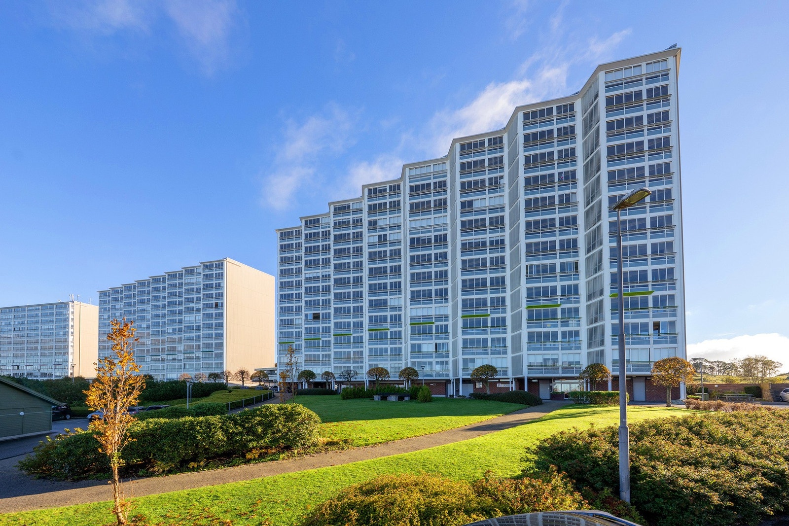 Borettslaget har gode fellesrom for beboerne med bl.a. leilighet og fellesrom. Galleribilde