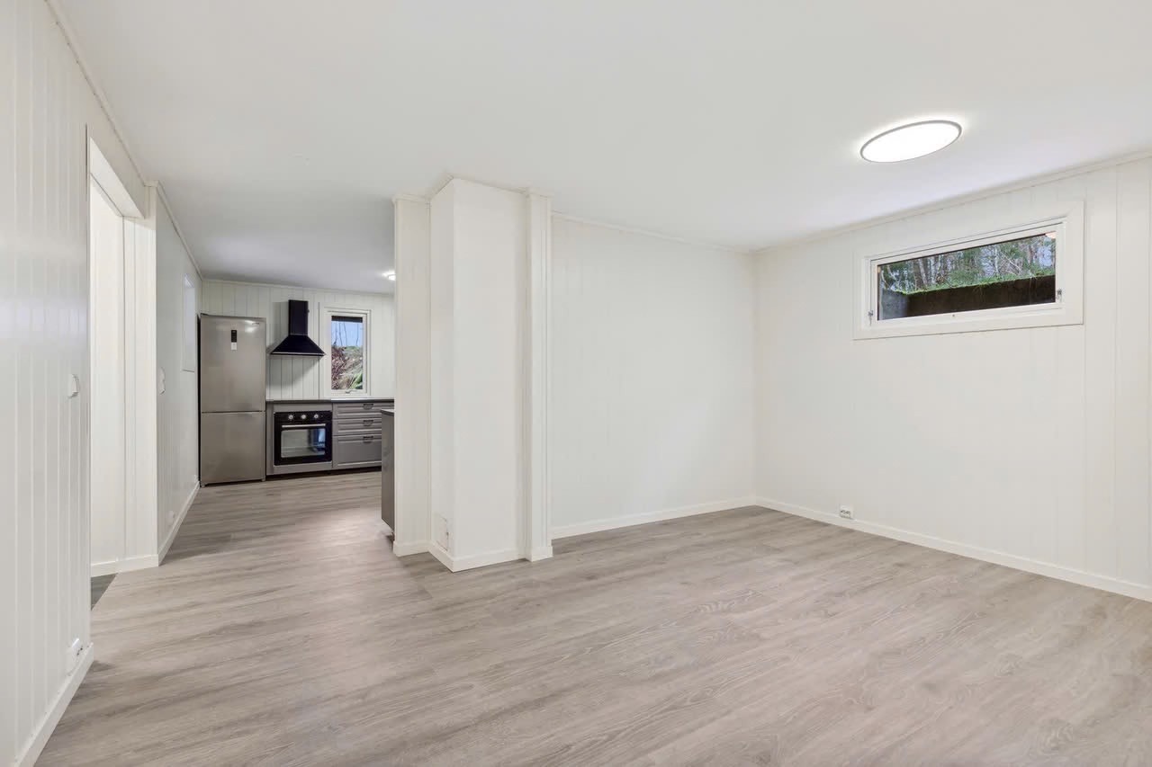 Velkommen til Grubeveien 59 - Nyrere oppusset leilighet med 2 soverom i stille og barnevennlig område! Galleribilde