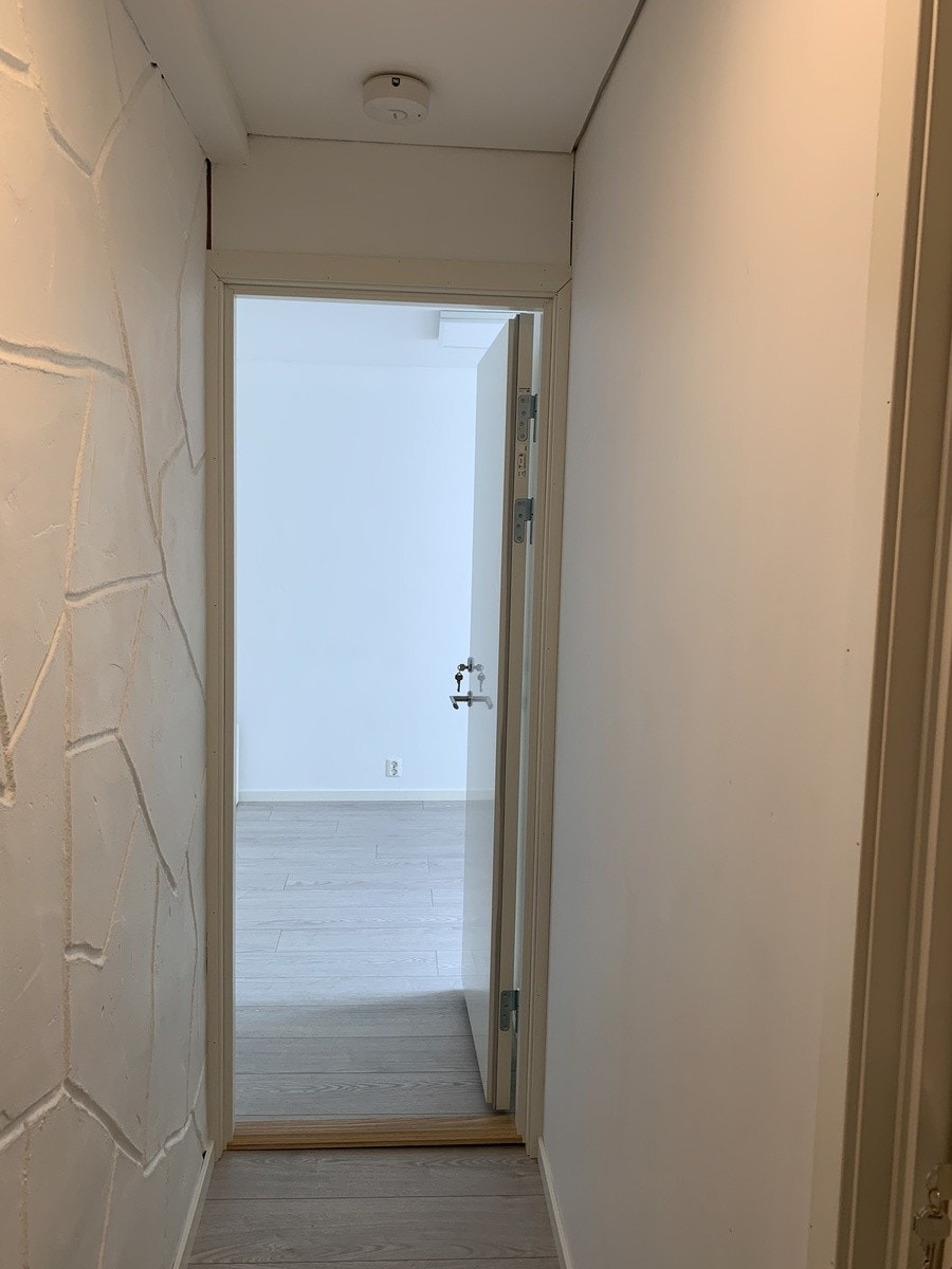 Gang mellom to rom Galleribilde