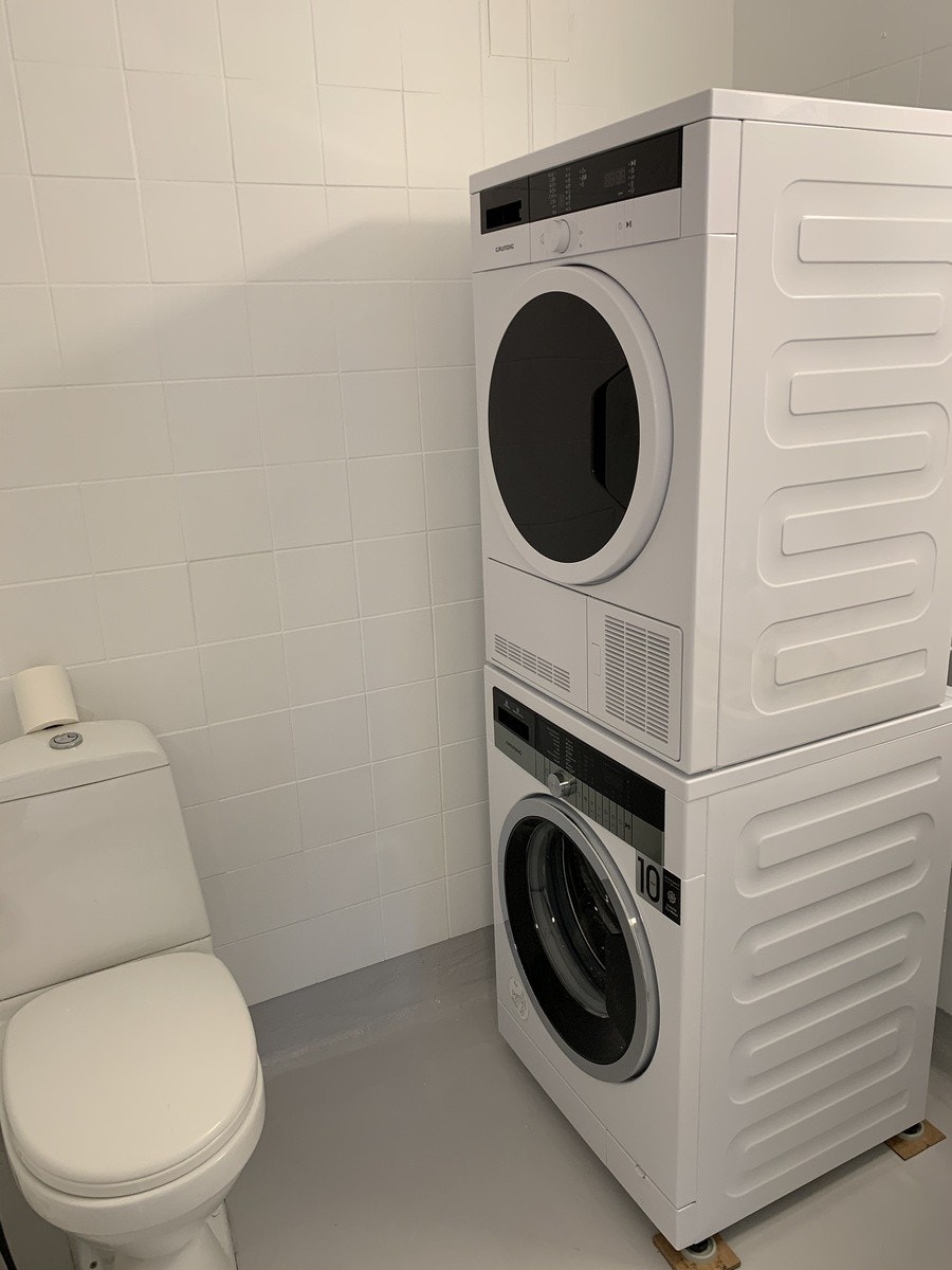 Vaskerom med toalett Galleribilde