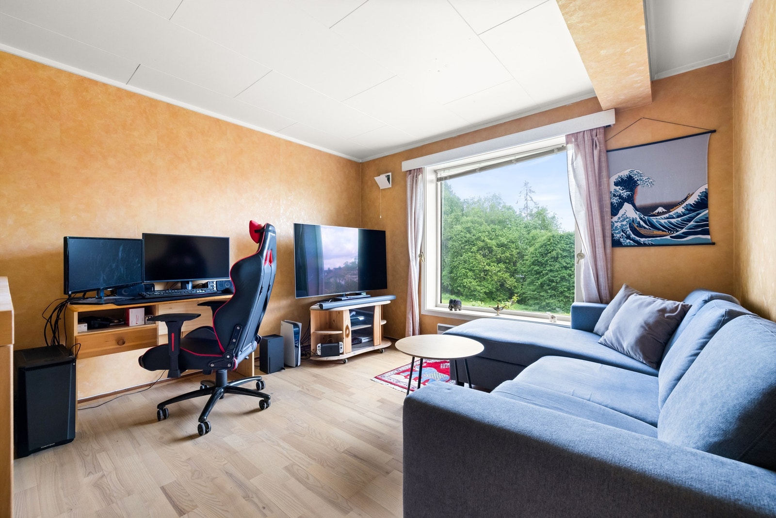 Hybel 1 - stue. Galleribilde