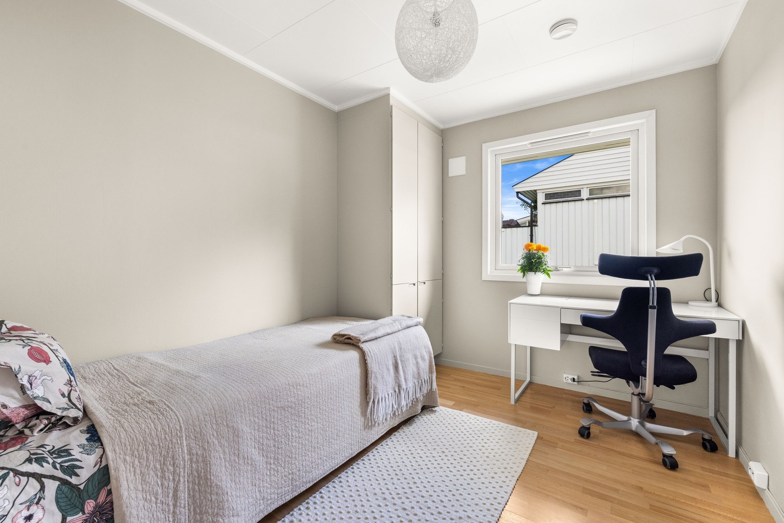 Soverom nr. 2. Galleribilde