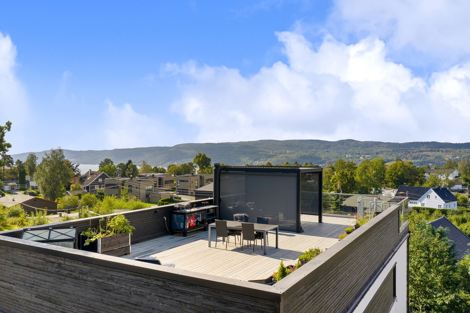 Takterrasse med flott utsikt Galleribilde