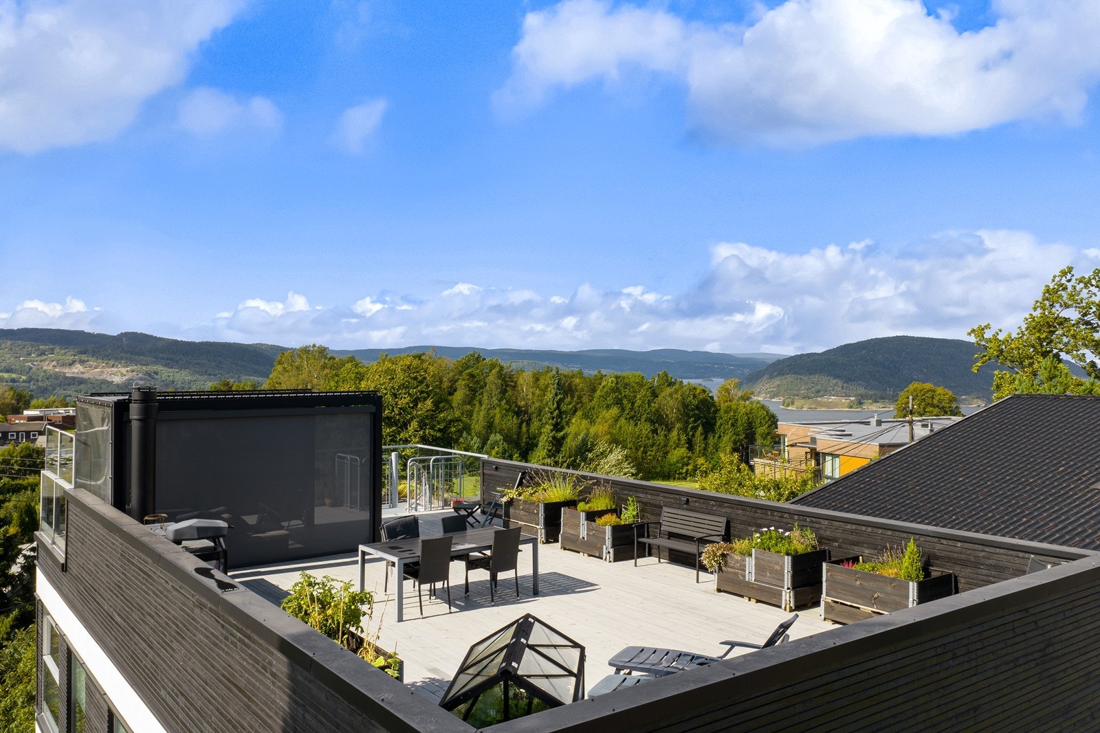 Flott utsikt og nydelig solforhold Galleribilde