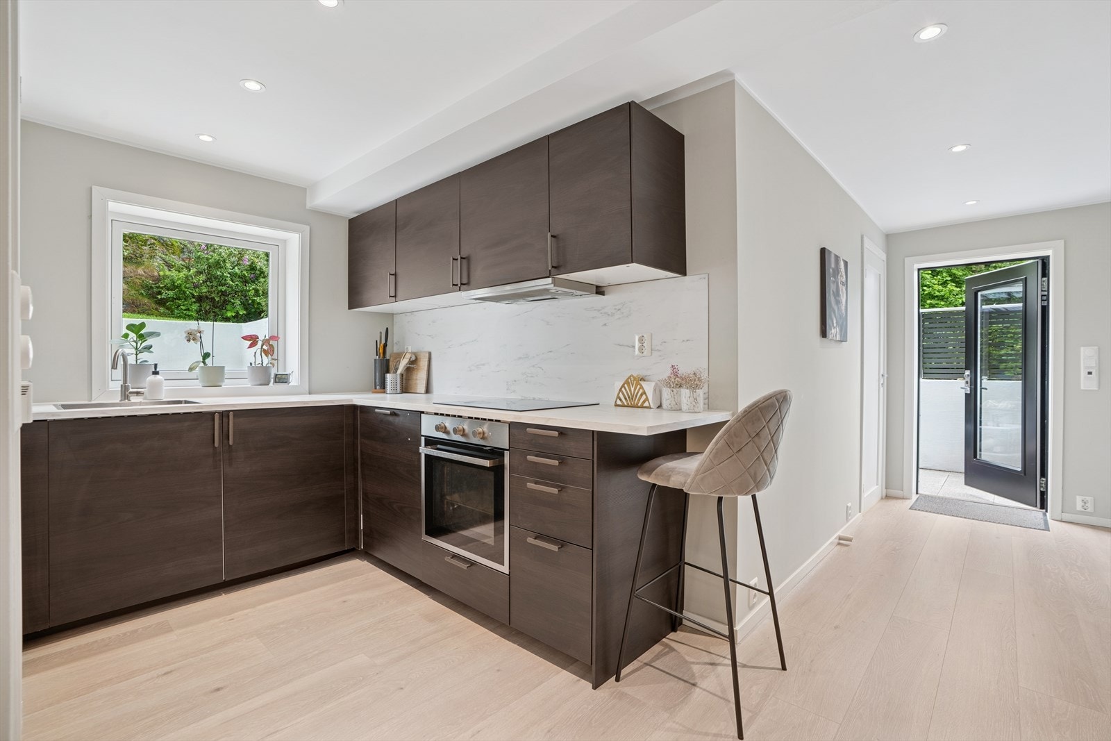 Kjøkken i hybel. Galleribilde