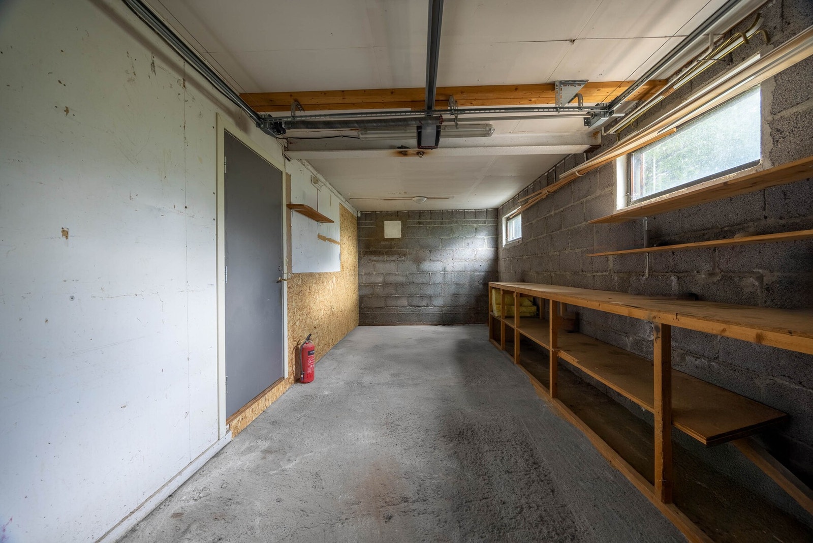 Enkel garasje med direkte inngang til hoveddel. Galleribilde