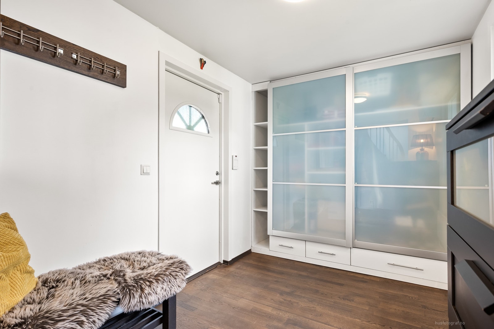 Entré med luft-til-luft varmepumpe fra 2024 Galleribilde