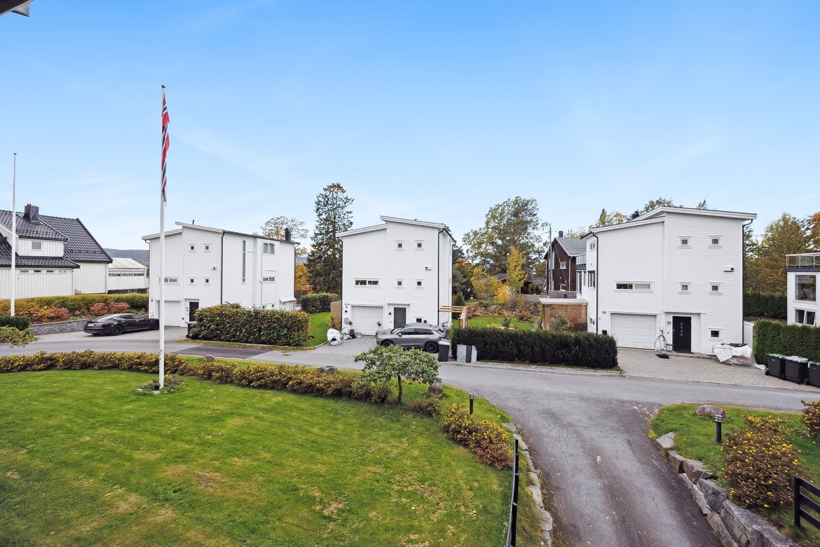 Utsikt fra balkongen i 2. etasje. Galleribilde