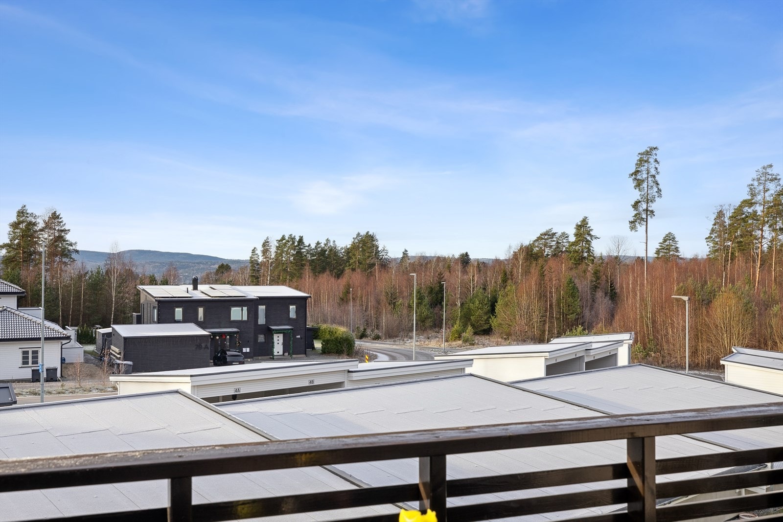 Eiendommen er beliggende i et nyere etablert og barnevennlig område på Fagerstrand i Nesodden. Galleribilde