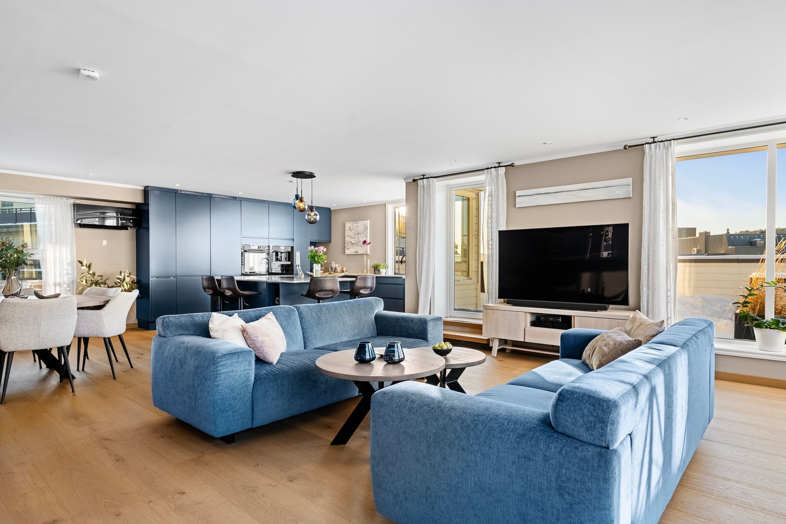 God plass til sofagrupper Galleribilde