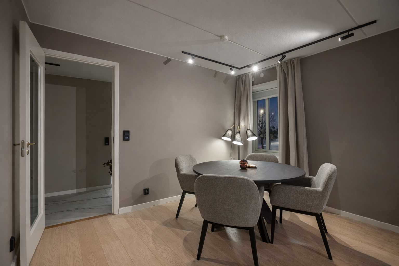 Hyggelig atmosfære. Galleribilde