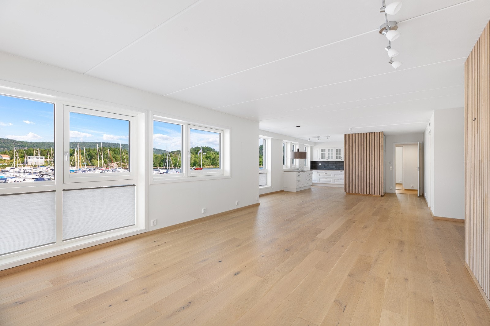 Leiligheten er på hele 125 kvm og fremstår meget innbydende! Galleribilde