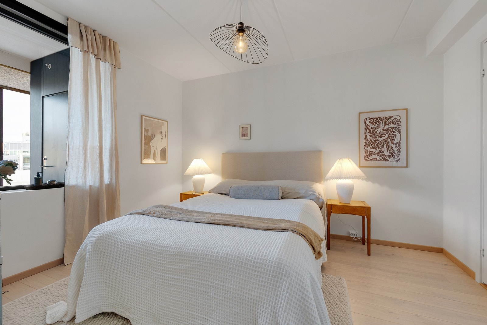 God plass til å øvrig møblement Galleribilde