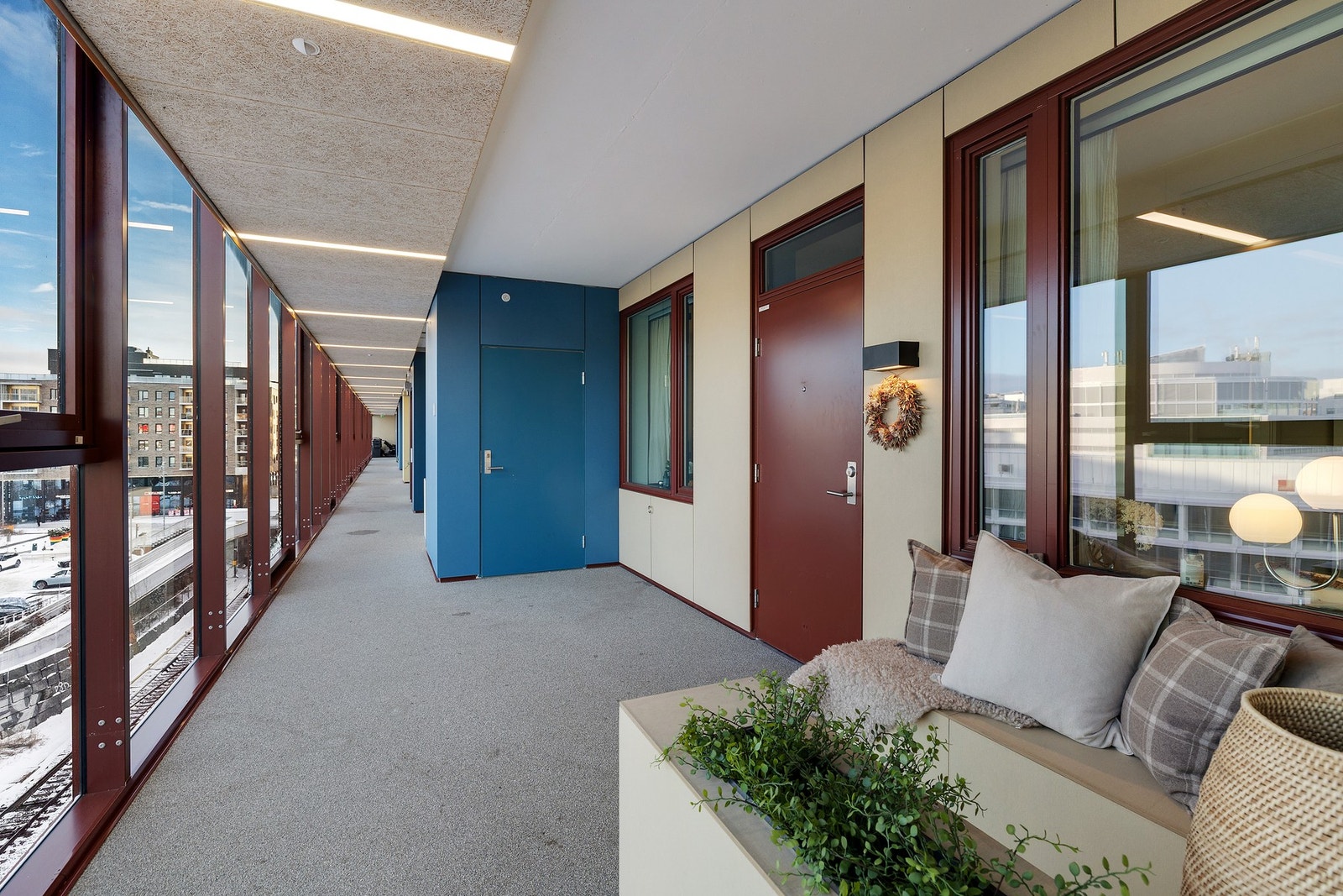 Hyggelig inngangsparti med egen bod Galleribilde