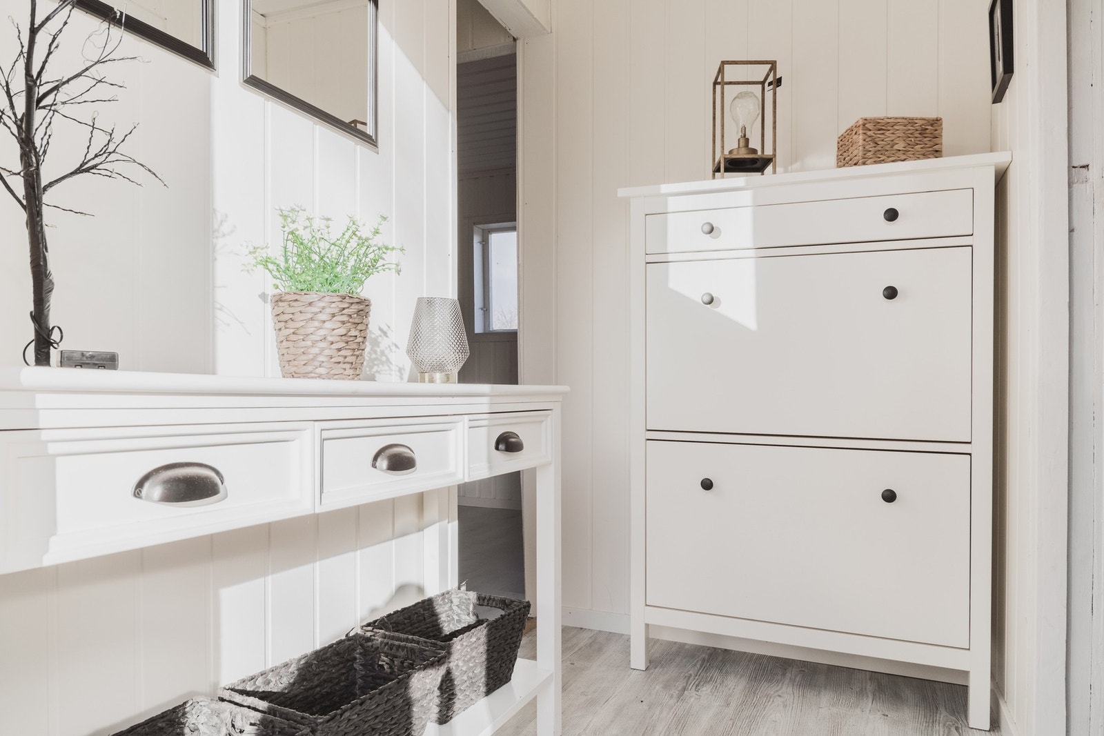 Gangen måles til 2,4 kvm. og har også muligheter for oppbevaring. Galleribilde