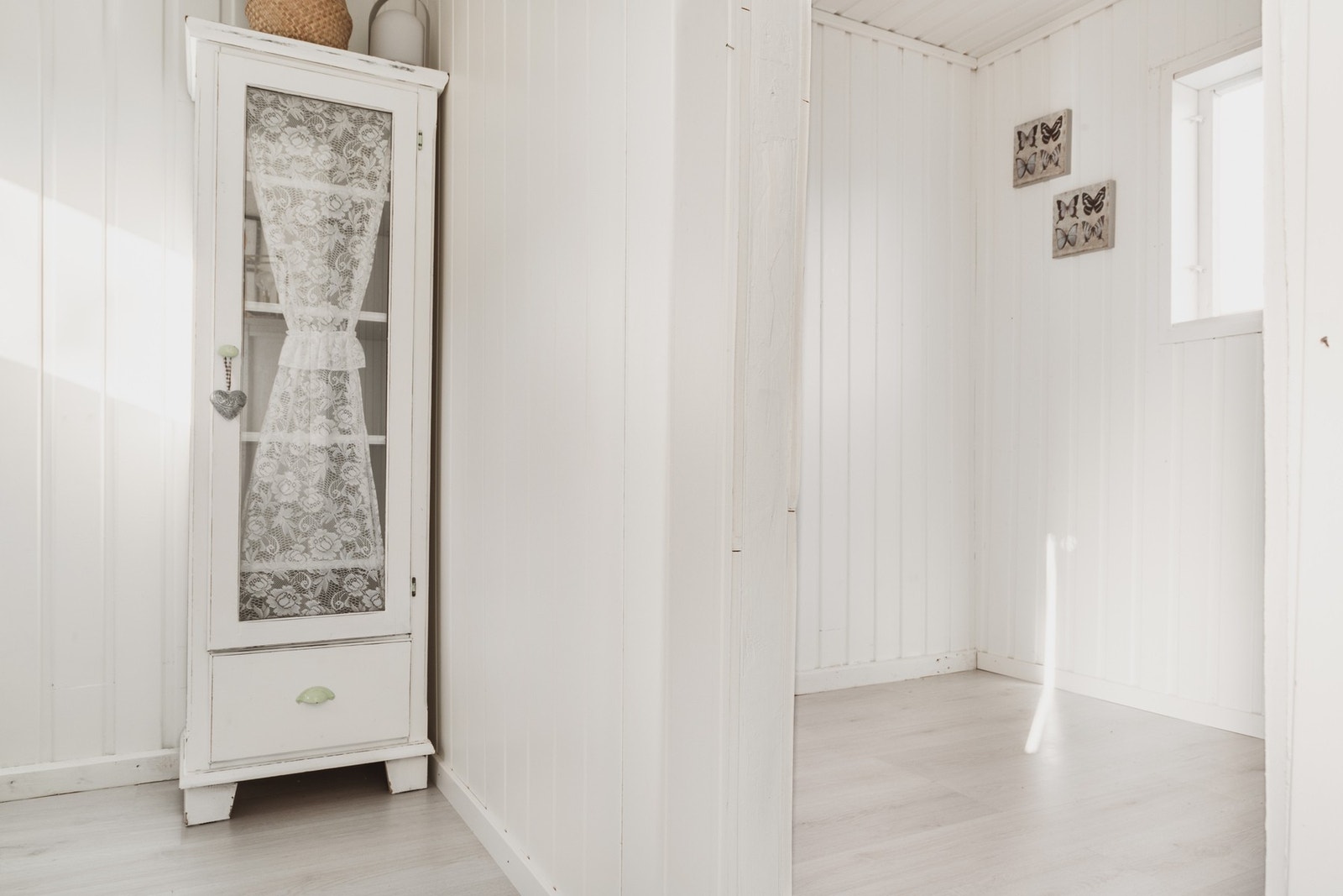 Begge alkovene har plass til seng og garderobeløsning. Galleribilde