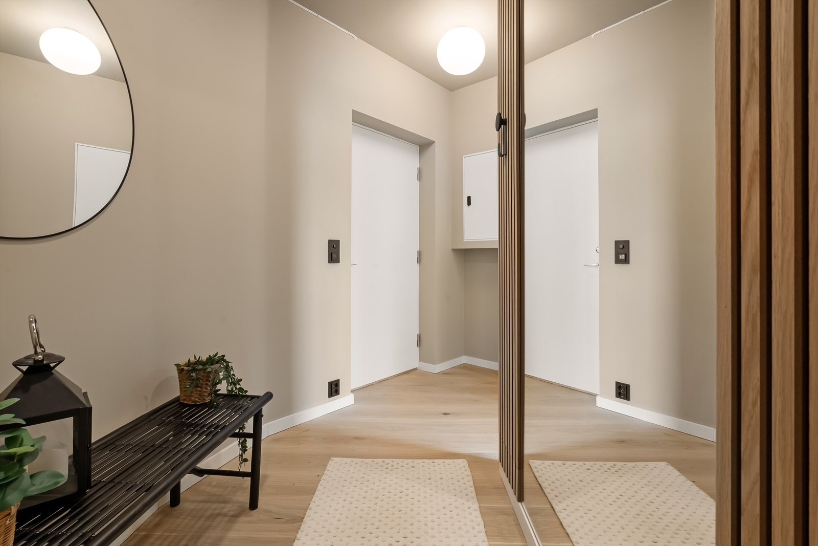 Entré/gang Galleribilde