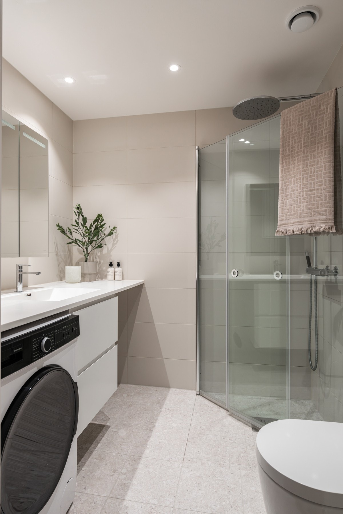 Det er opplegg for vaskemaskin. Galleribilde