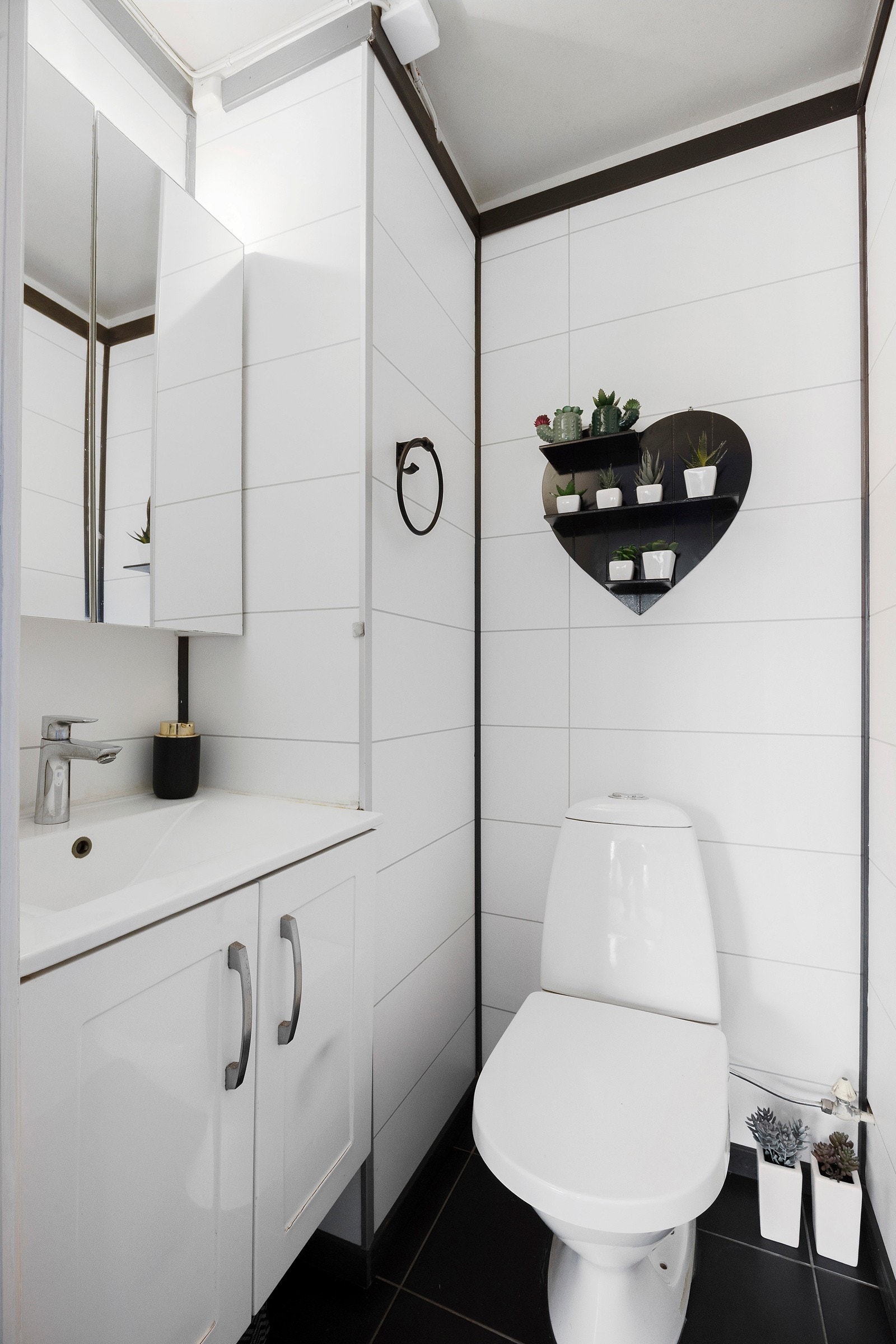 Separat toalettrom. Galleribilde