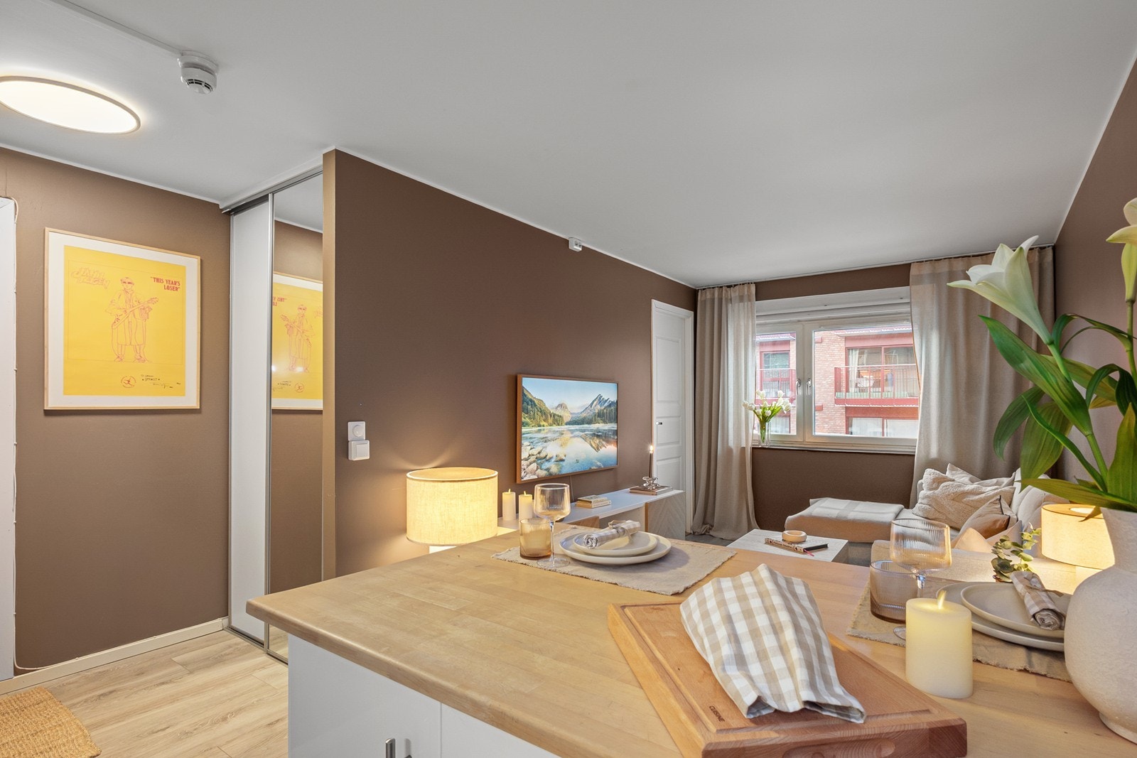 Ventilasjonsanlegget tilknyttet andelen ble oppgradert i 2025 med ny motor og ventilasjonshette i regi av borettslaget. Galleribilde