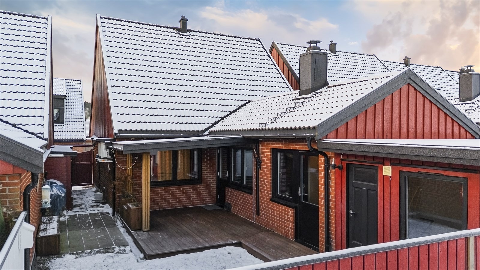 Koselig "svenskehus" i populært borettslag Galleribilde