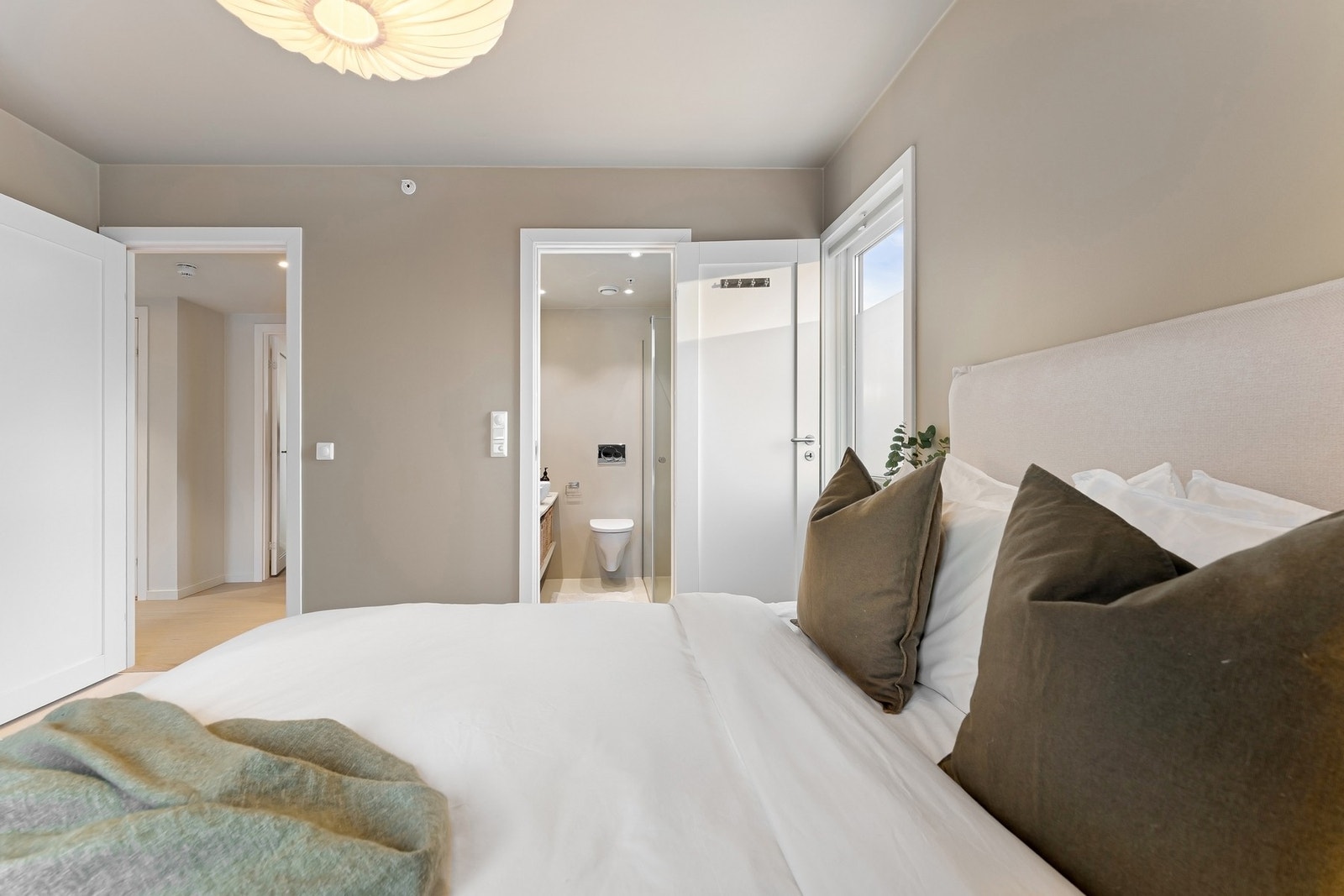 Soverom 1 av 2. Galleribilde