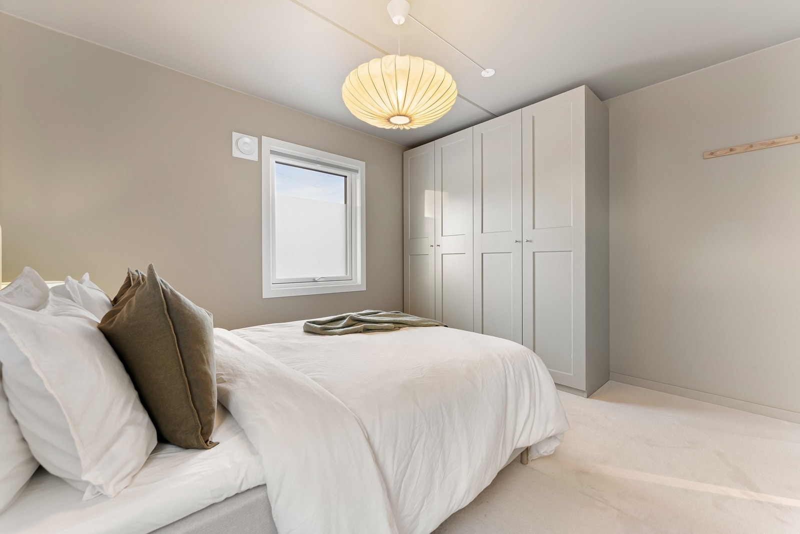 Soverom 1 av 2. Galleribilde