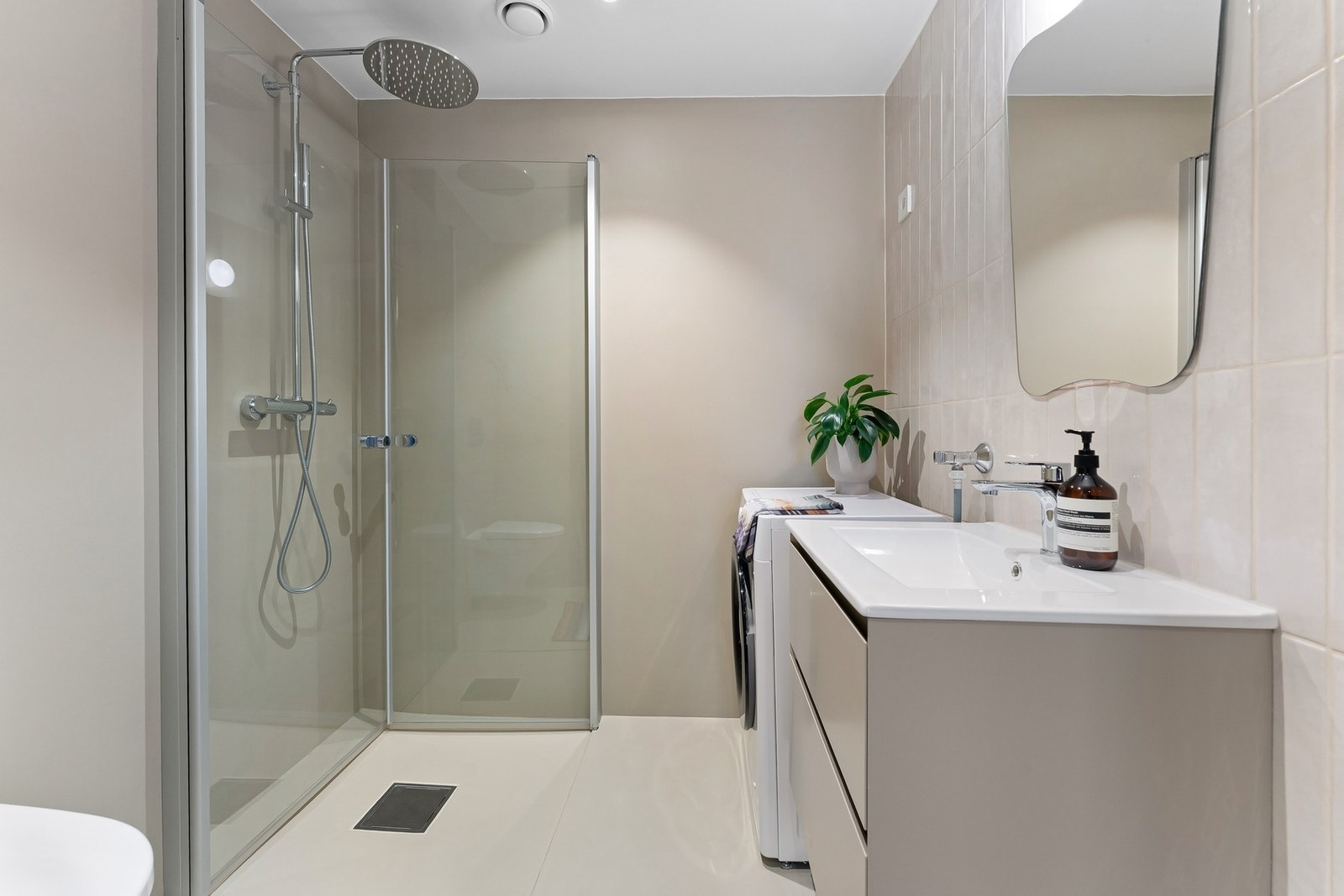 Bad/wc 1. Galleribilde