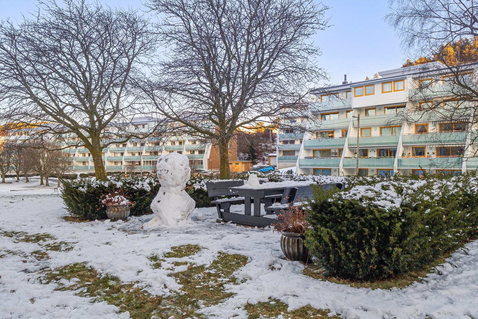 Området byr på trivelige utearealer og gode rekreasjonsmuligheter for både store og små. Galleribilde
