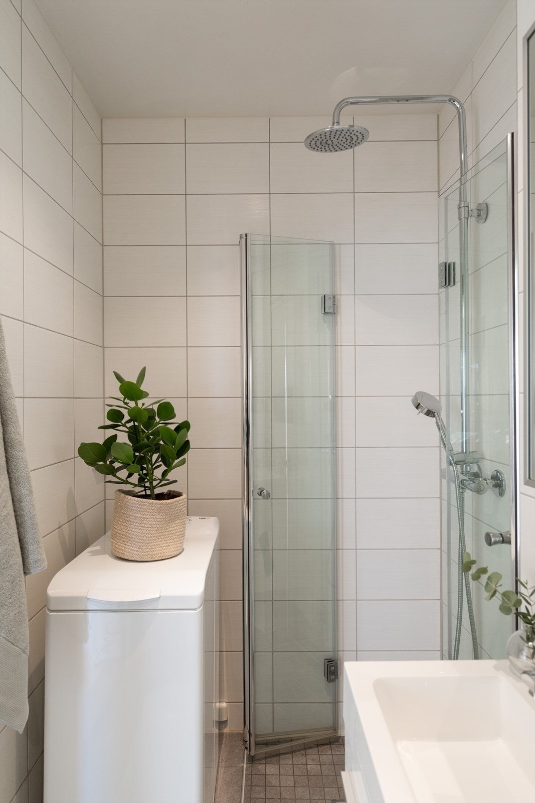 Det er fliser i tidløse farger både på gulv og vegger Galleribilde