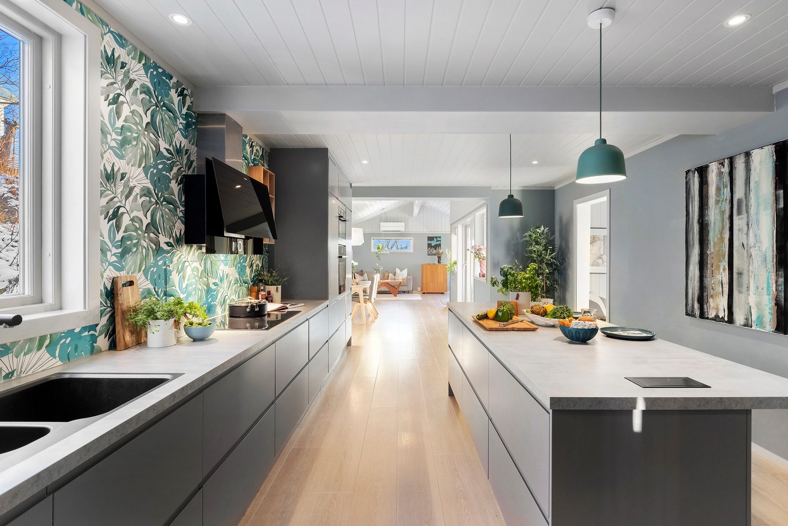 For den matglade hobbykokken er det godt med boltreplass på kjøkkenet. Galleribilde