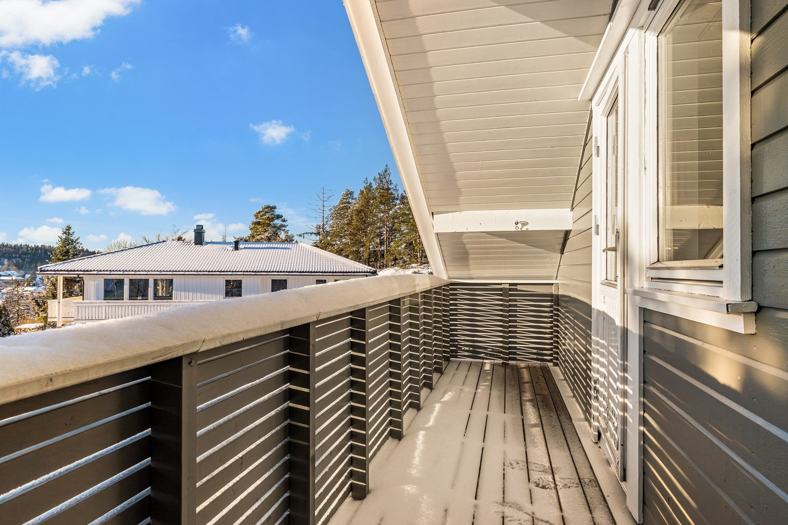 Balkong fra soverom Galleribilde