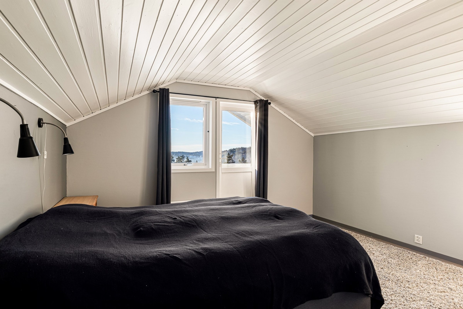 Gog størrelse på soverommet med adkomst ut til balkong Galleribilde