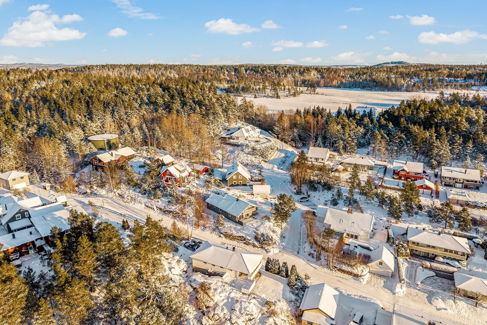 Område byr på utallige turmuligheter sommer og vinter Galleribilde