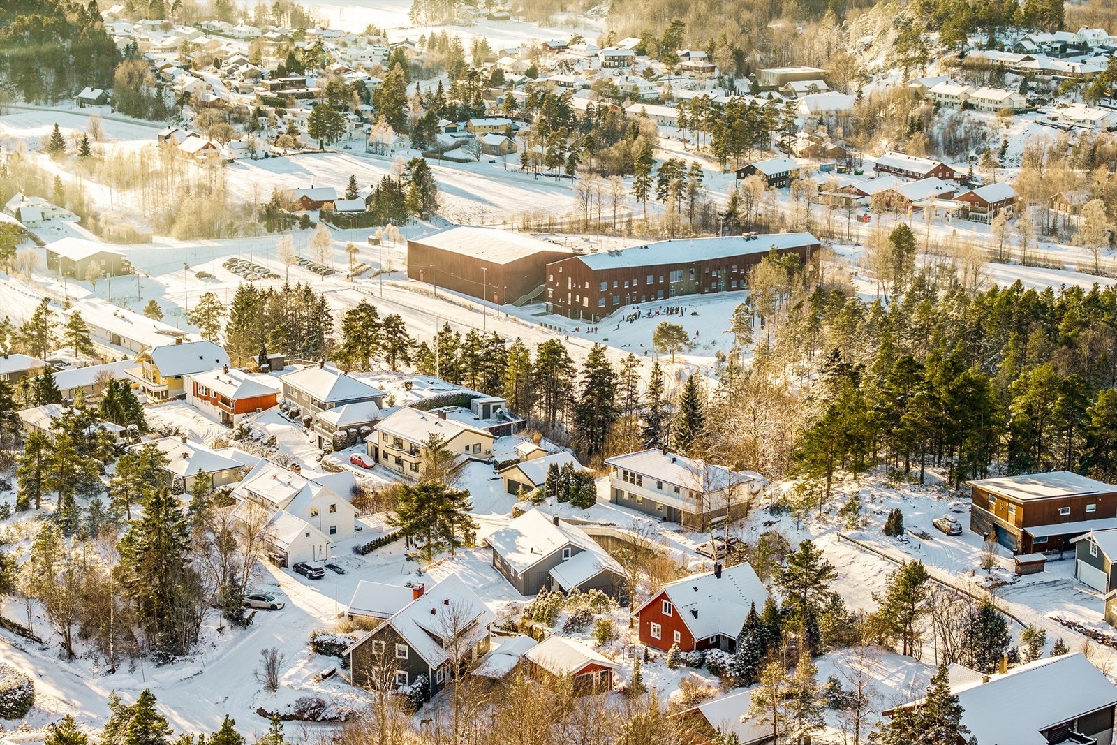 Kort vei til Kodal skole og idrettsanlegg Galleribilde