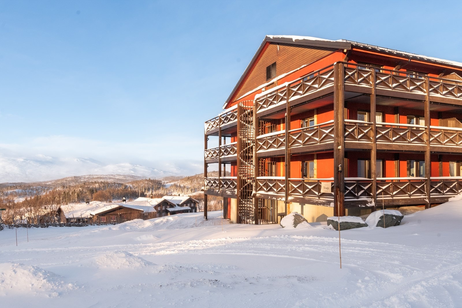 Rauland Skisenter består av tre ski områder, og området kan tilby et fantastisk skiterreng fra november til mai. Galleribilde