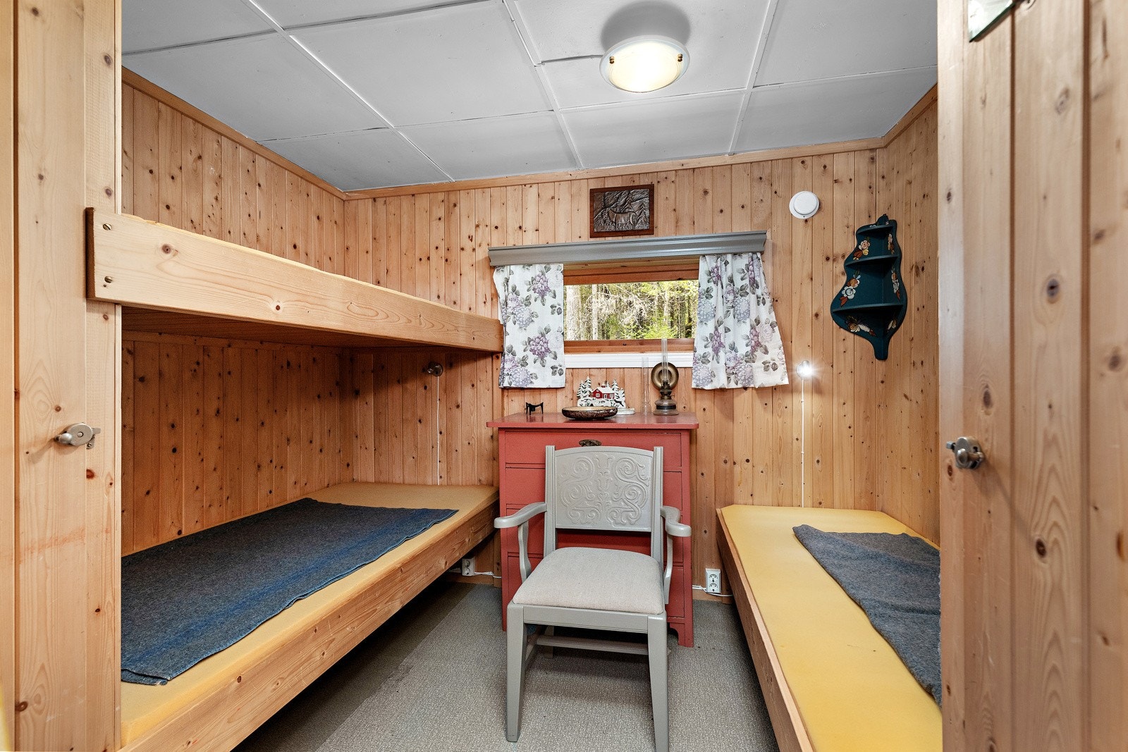 Soverom med 3 sengeplasser. Galleribilde