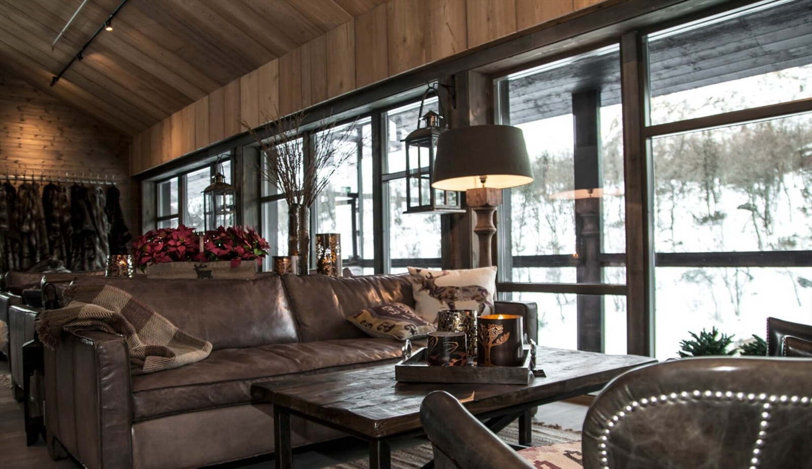 Lune flotte omgivelser i Hovedhuset, som garanterer den gode fjellatmosfæren! Galleribilde