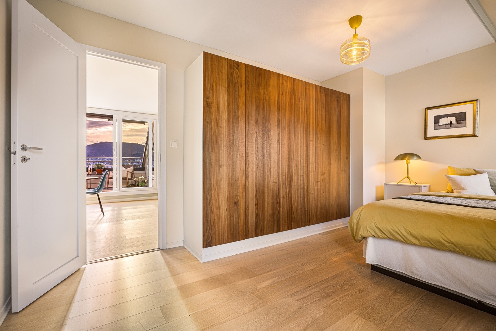 - Godt med garderobeplass - Galleribilde